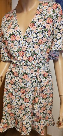AX Paris Sommerkleid, Blumenmuster, Gr. S, Neuwertig!