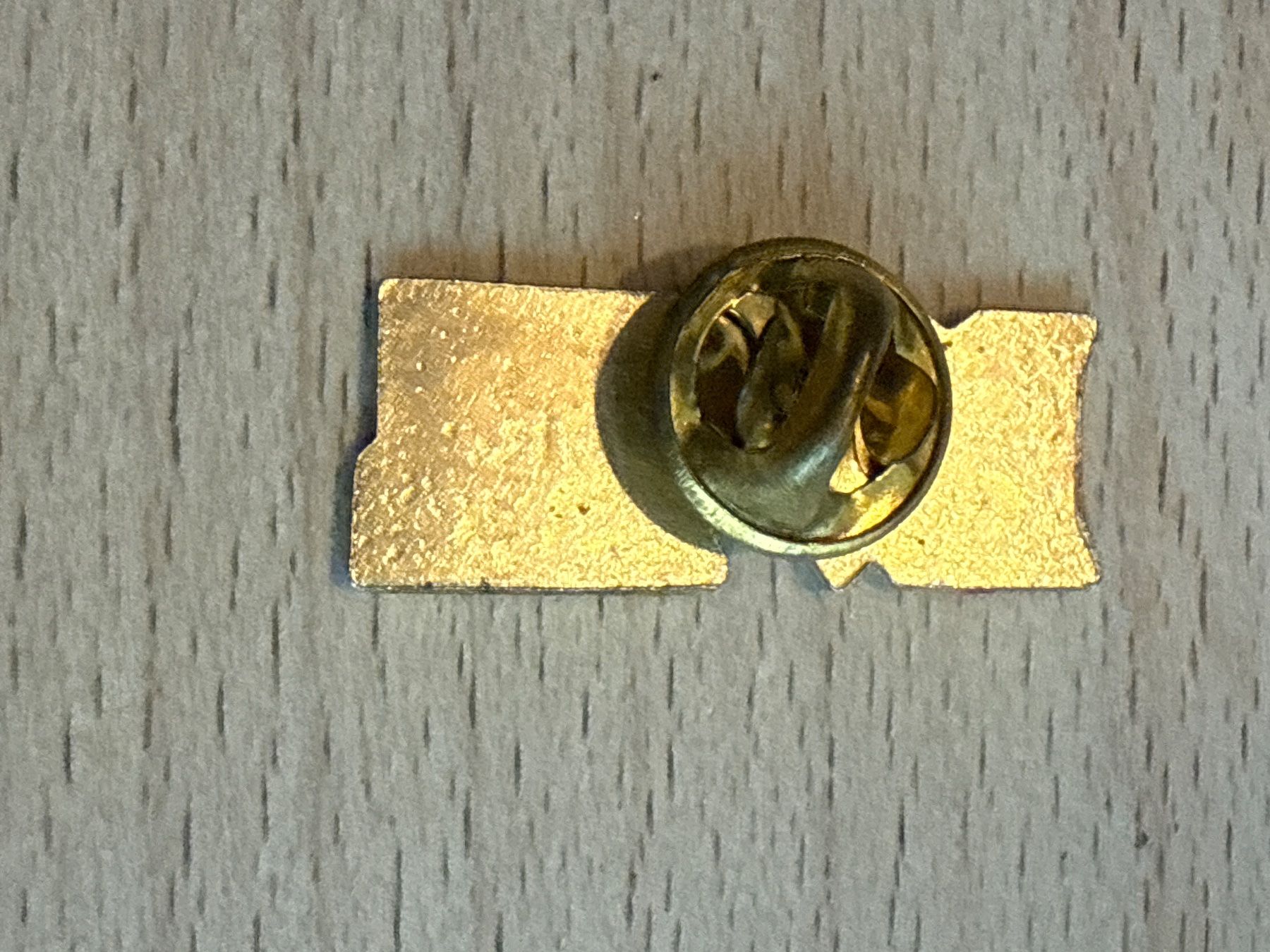 Plaketten & Abzeichen: Pin Love – Gebraucht aus Glattbrugg von Schweigmatt 1