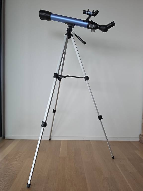 Telescopi: Teleskop mit Stativ – Usato da Ostermundigen venduto da d-p73