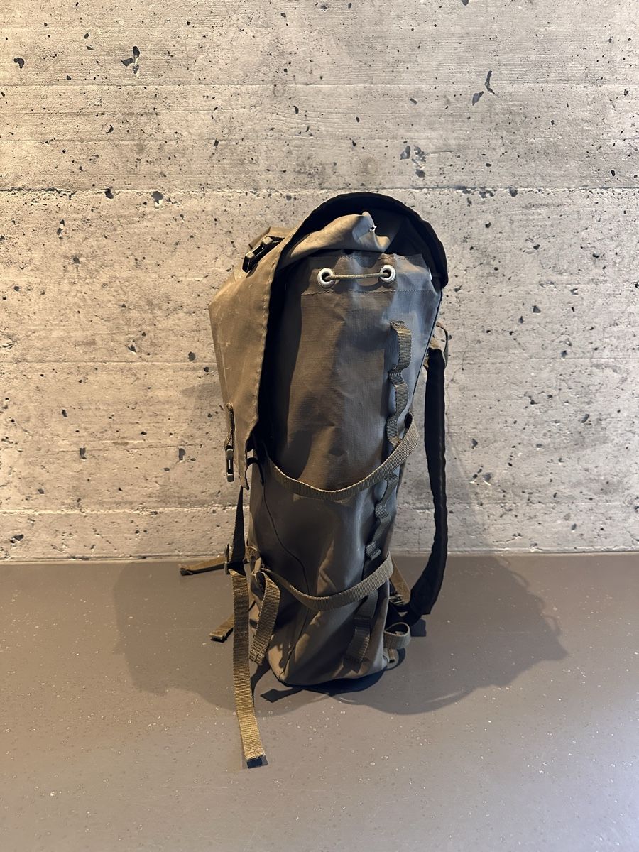Schweizer Armee Zaini: Militärrucksack 90 – Usato da Ilanz venduto da daria007 4