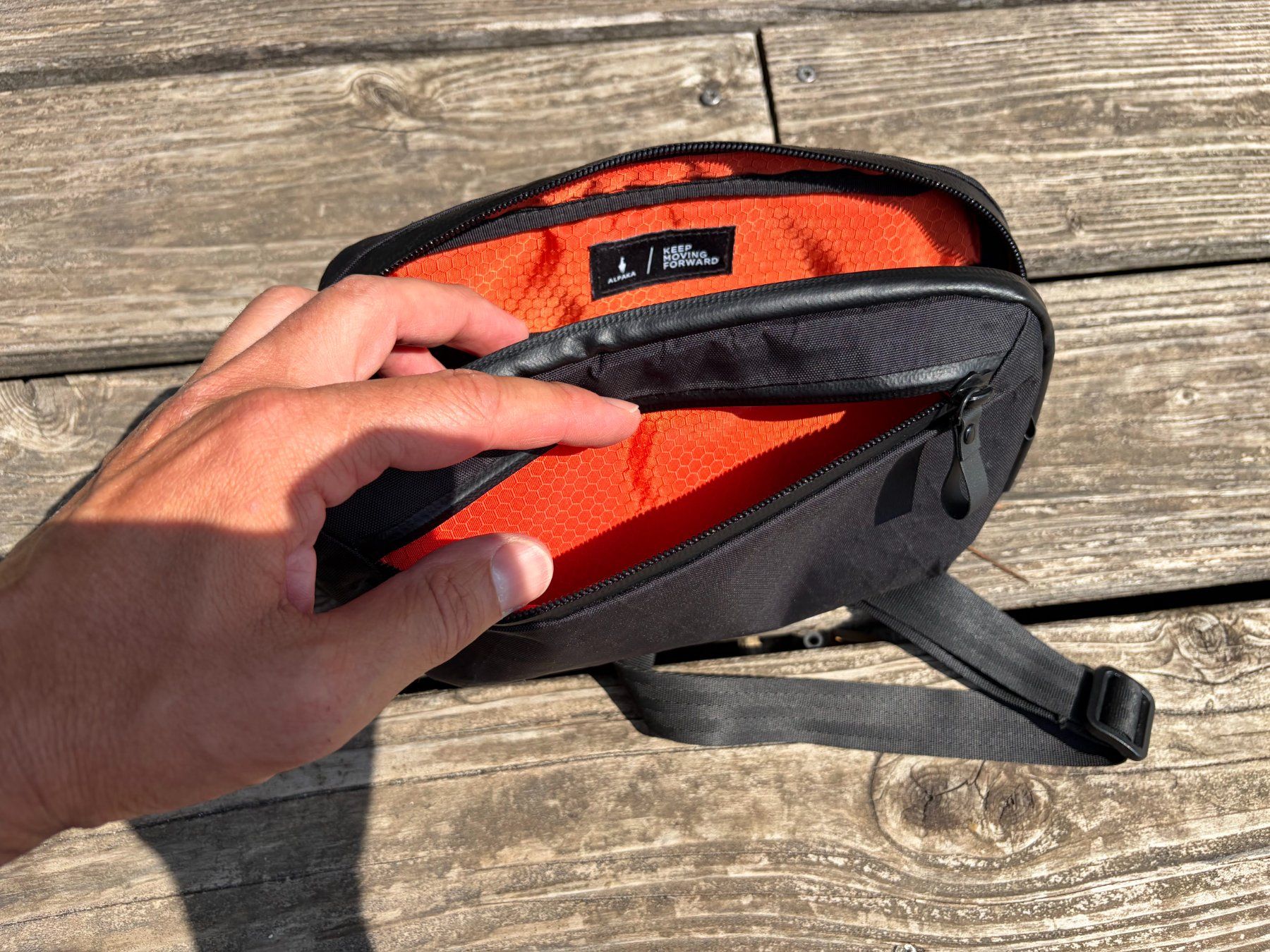 Taschen: Alpakagear Slingbag Tech Case Mini X-Pac VX42 – Gebraucht aus Liestal von Grimsel7 6