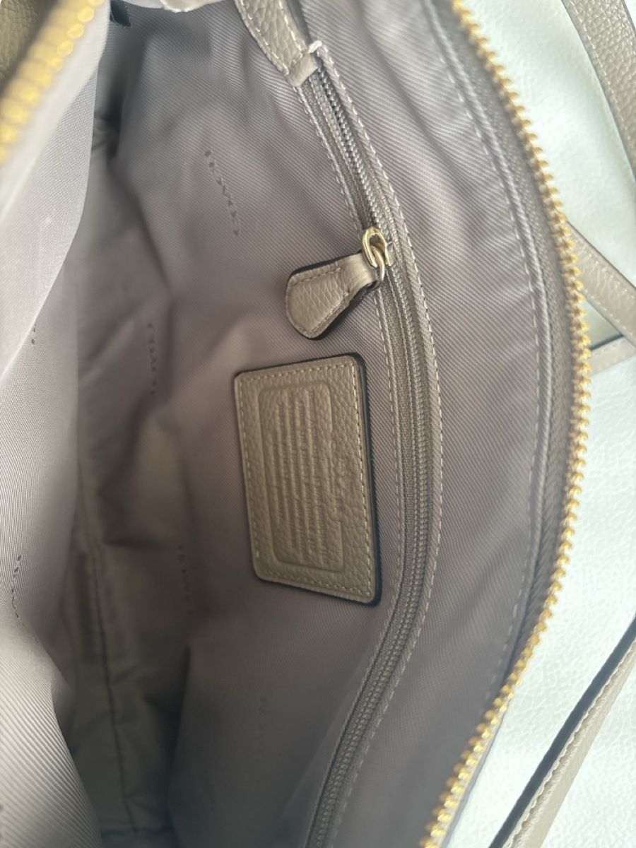 Coach Borse da donna: Coach beige geprägtes Logo – Usato da langenthal venduto da rundholz7 6