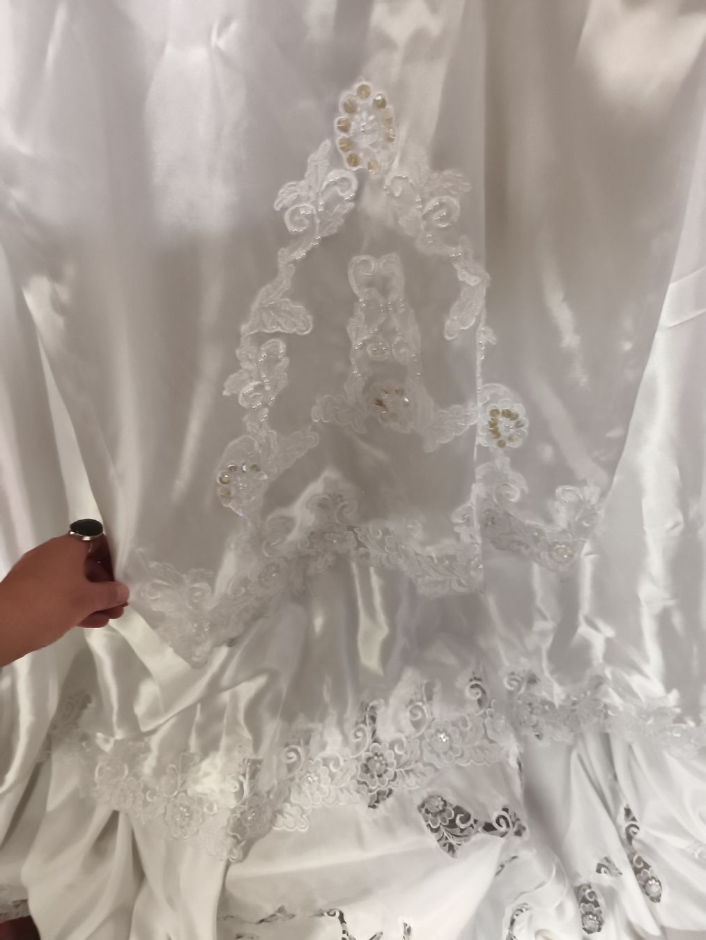 Idropulitrici ad alta pressione: Hochzeitkleid mit Schleppe (A4) – Usato da Künten venduto da Schnaepplihuus 1