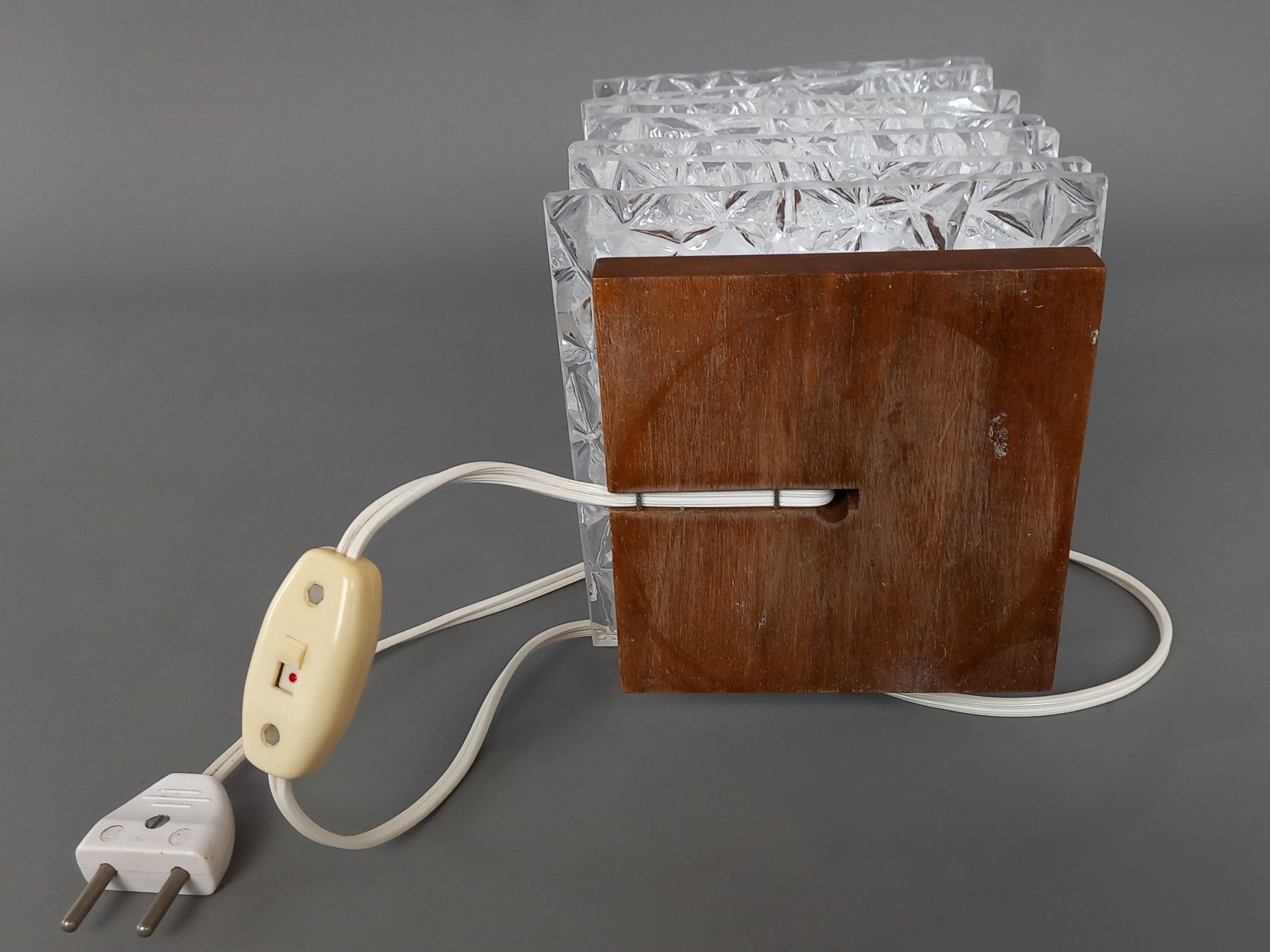 Lampade: Tischlampe 60er Jahre – Usato da Suhr venduto da Restwert_Suhr 4