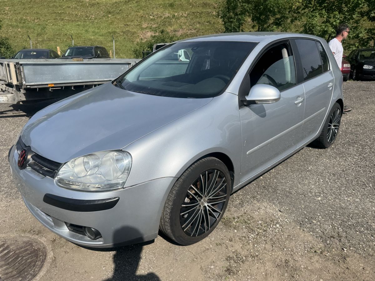 VW Autos: VW Golf V 2.0 TDI 140PS – D'occasion à Wila par aut_x7dr 7