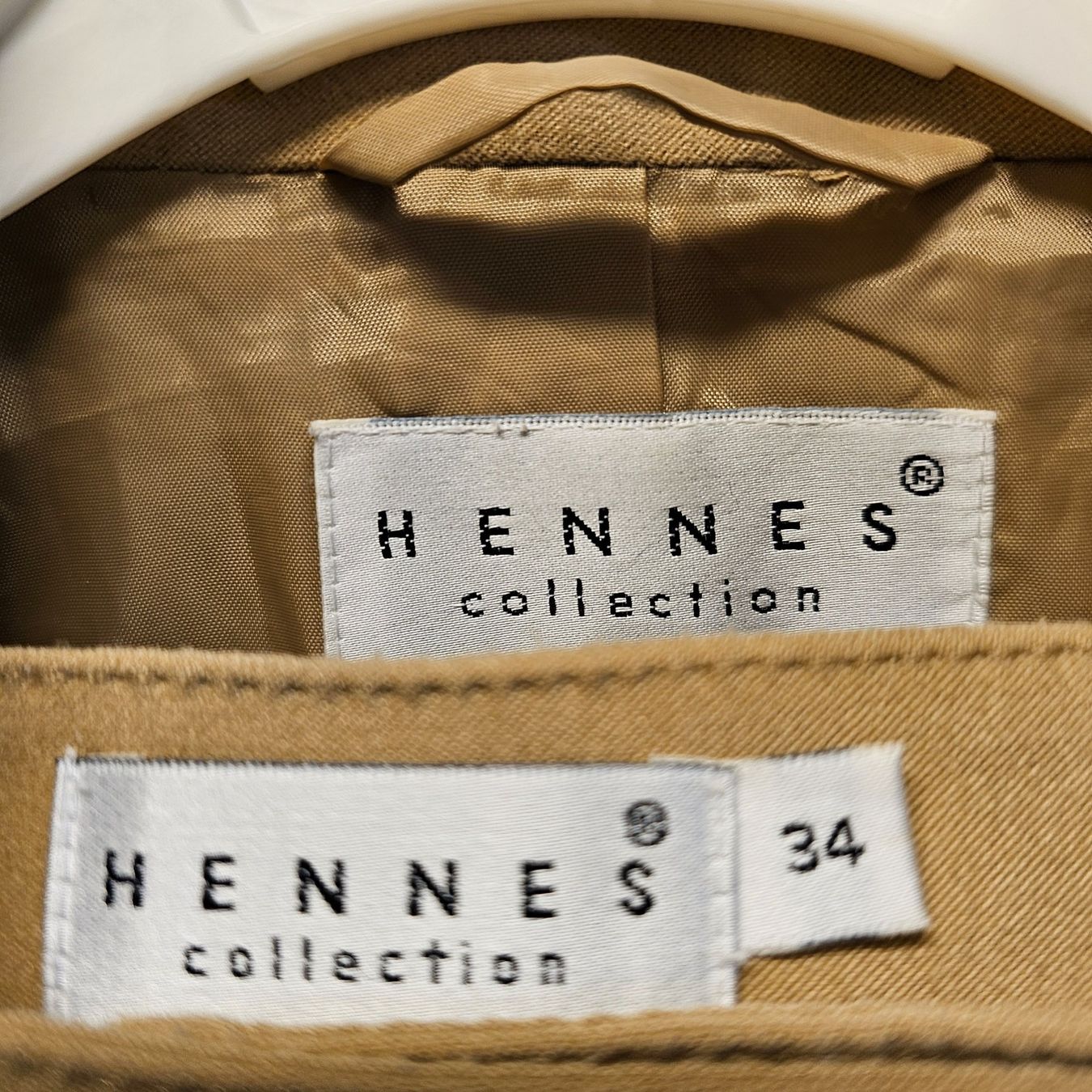 Completi & Tailleur: *HENNES* Damen Anzug Gr 34 – Usato da Bronschhofen venduto da Xena37 6