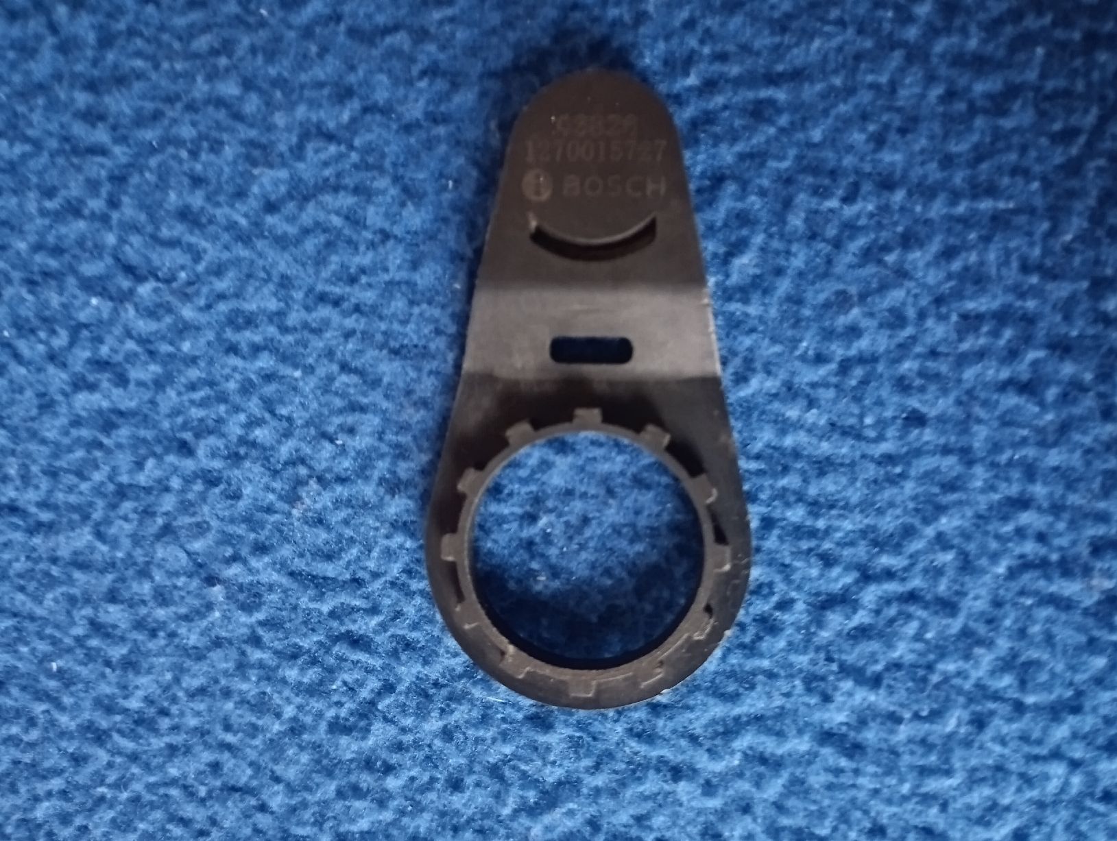 Bosch Pezzi di ricambio: Bosch Magnet Centerlock Geschwindigkeitsenzor – Usato da Basel venduto da Mippo131 3