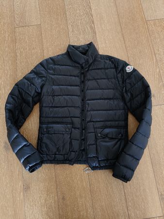 Leichte Moncler Übergangsjacke XS - Top Zustand 