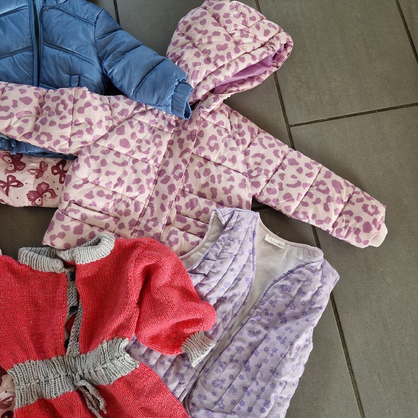 Lotti & Set di vestiti: Winter Kleiderpaket Mädchen gr 86 / 92 – Usato da Thayngen venduto da Misanthrop01 3