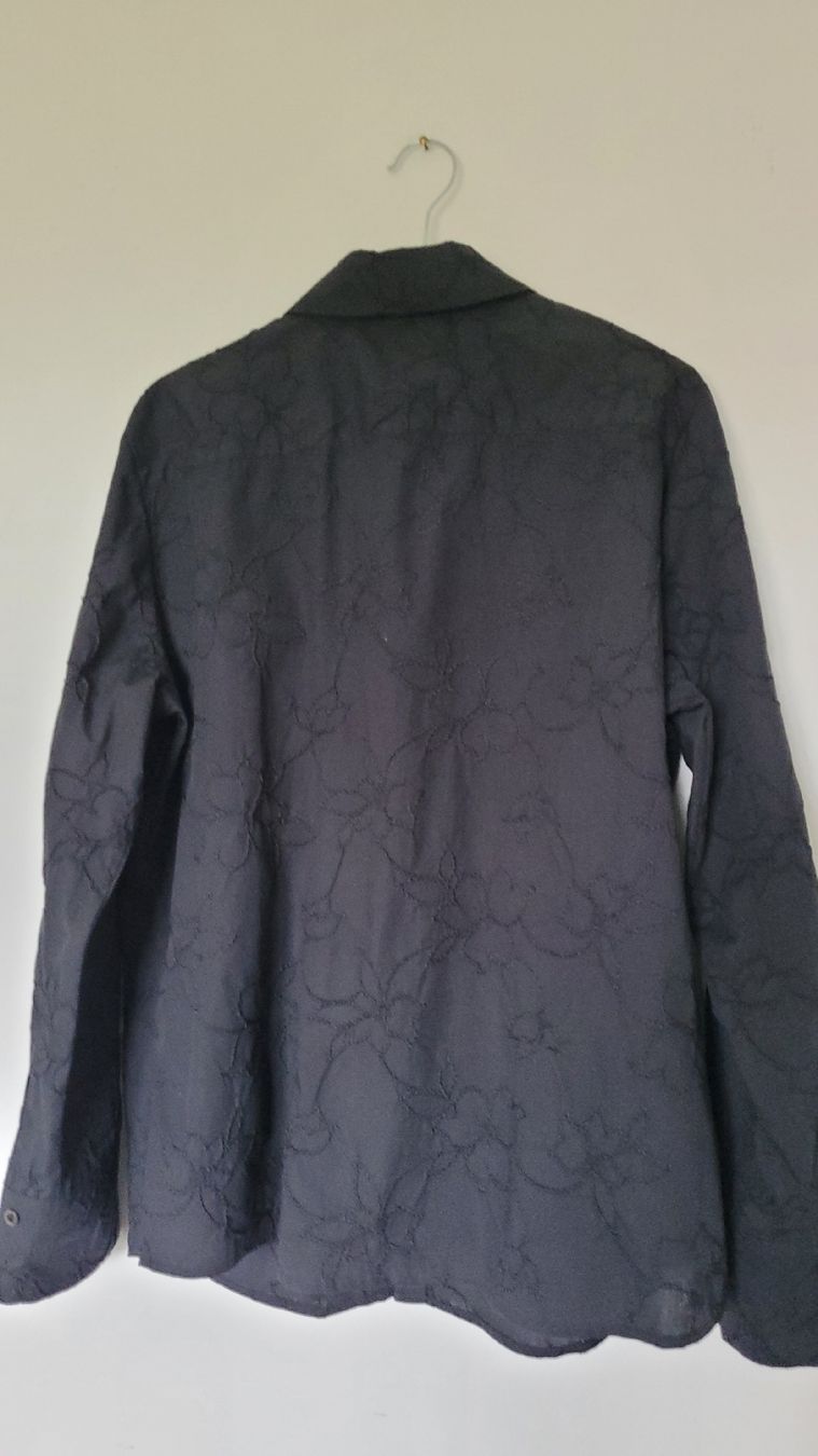 Camicette: Schwarze Damen Bluse mit Blumenmuster, Gröss 44 – Nuovo (secondo la descrizione) da Aarau venduto da Abwooli