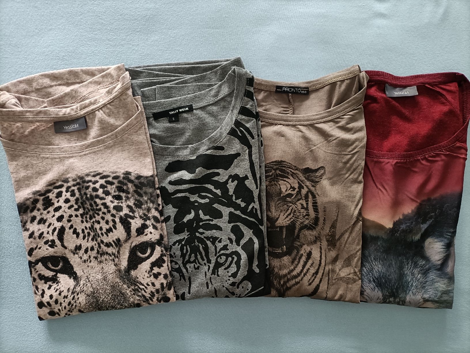 Lotti di vestiti: Kleiderpaket mit 4 Shirts in Grösse S, NEU! – Nuovo (secondo la descrizione) da Wil SG venduto da MissMillie71