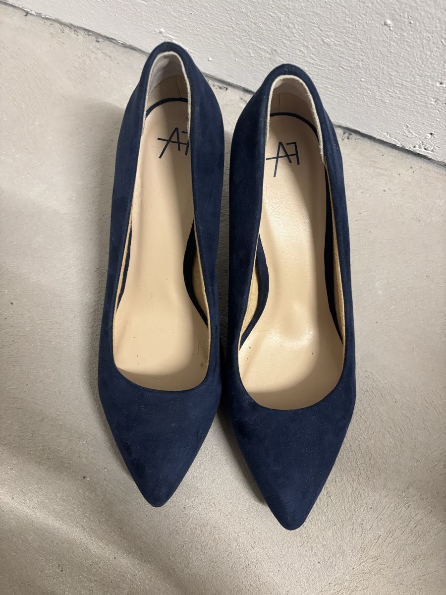 Scarpe da donna: Absatzschuh Blau Wildleder Gr. 38 – Usato da Zürich venduto da cha_jz8q 4