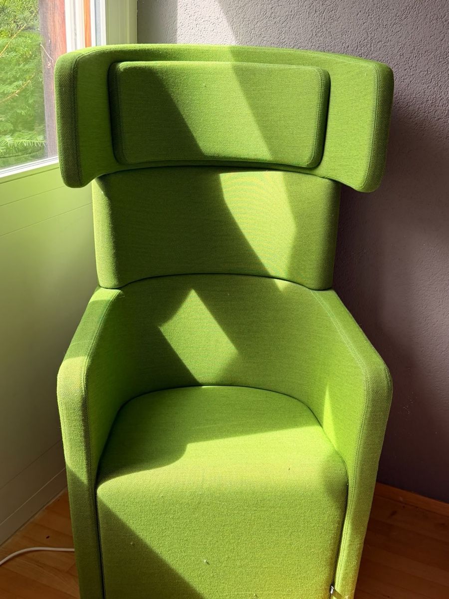 Sofas: Designer green single seater sofa big – Gebraucht aus langnau am albis von stanvrensburg 3