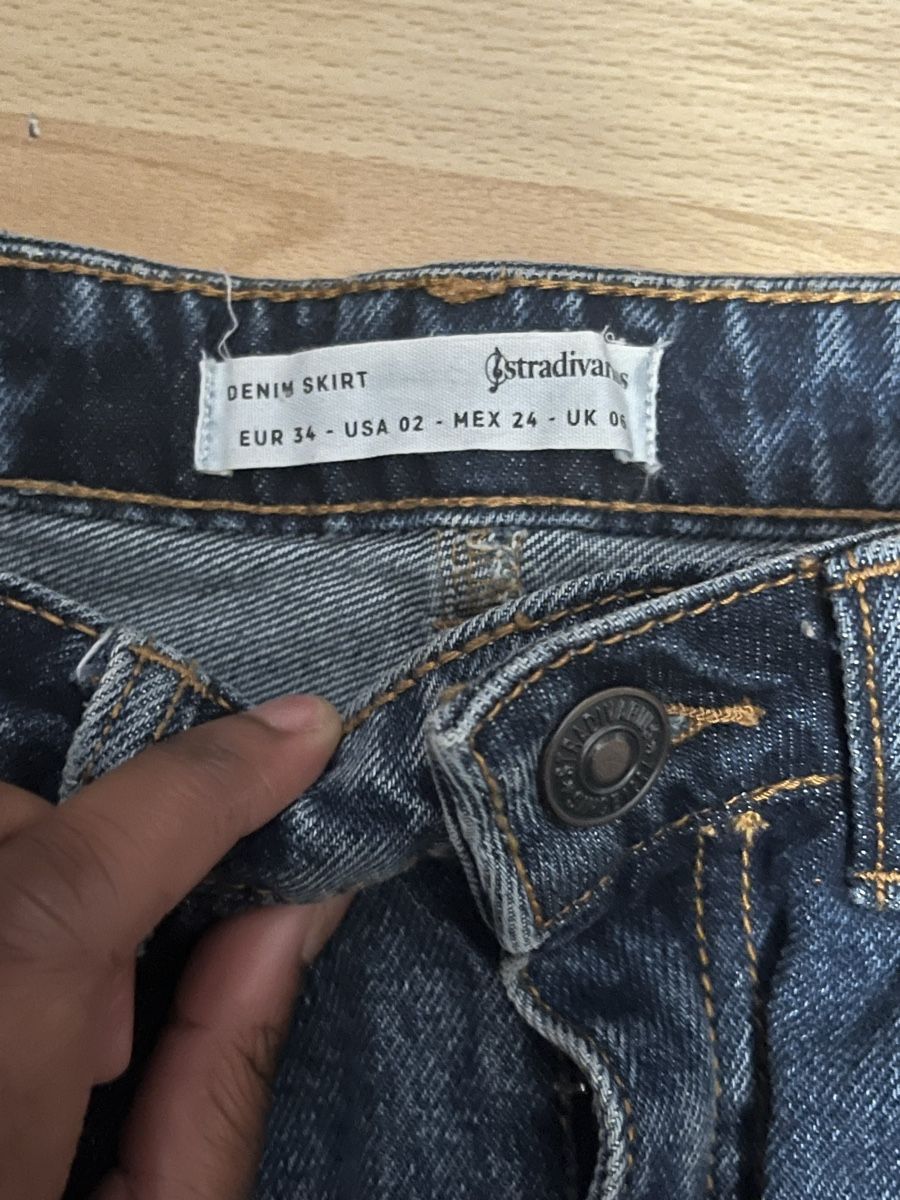 Stradivarius Gonne: Jupe en jean Stradivarius taille 34 – Nuovo (secondo la descrizione) da Biel/Bienne venduto da glaewynnshop 1