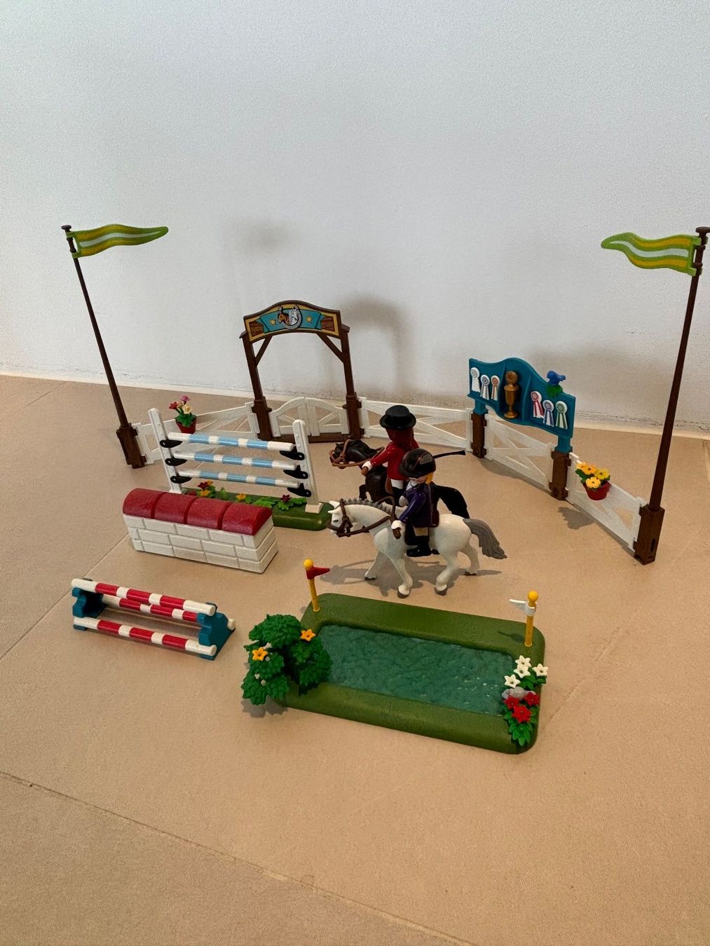 Playmobil Giocattoli: Reiterhof mit Springanlage Playmobil – Usato da Horw venduto da Gigafox7 6
