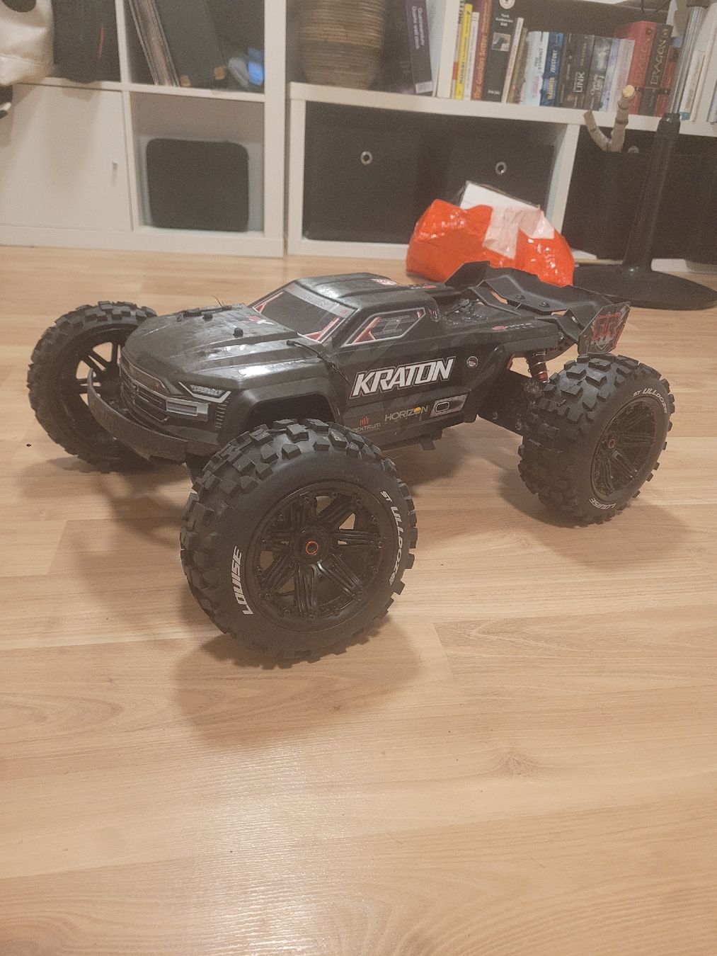 Arrma Modellismo RC: RC Arrma kraton exb 6s – Usato da Matzendorf venduto da LeoRc