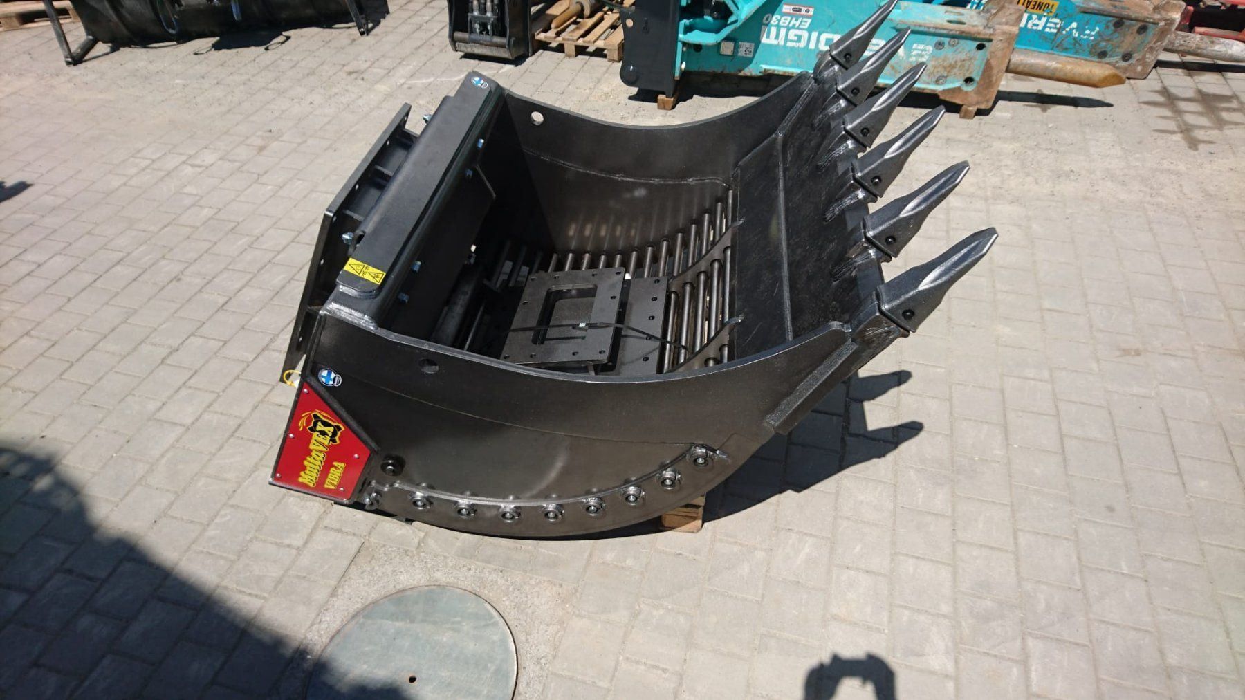 Escavatori: Hydraulische Siebschaufel für Bagger – Nuovo e nell'imballaggio originale da Beckenried venduto da 2D-BauAG 2