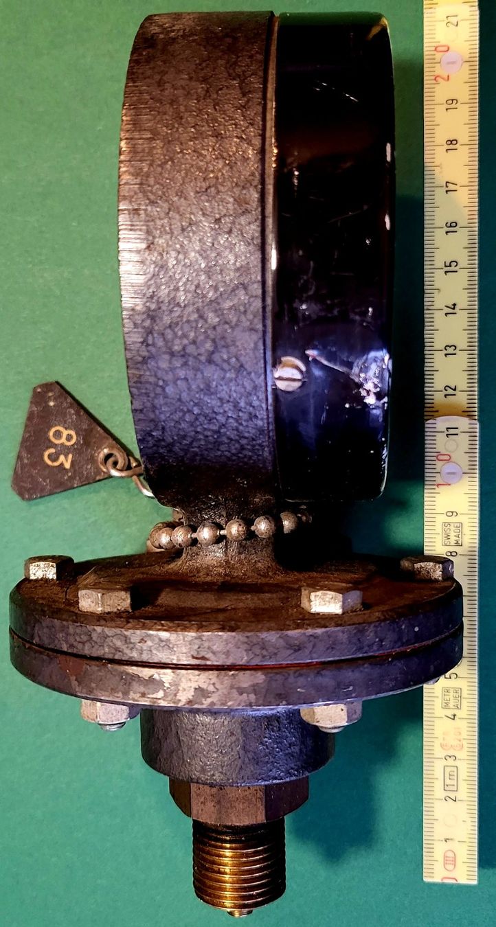 Tutte le decorazioni: Ancien manomètre pour déco – Usato da Montet (Glâne) venduto da Koada2 4