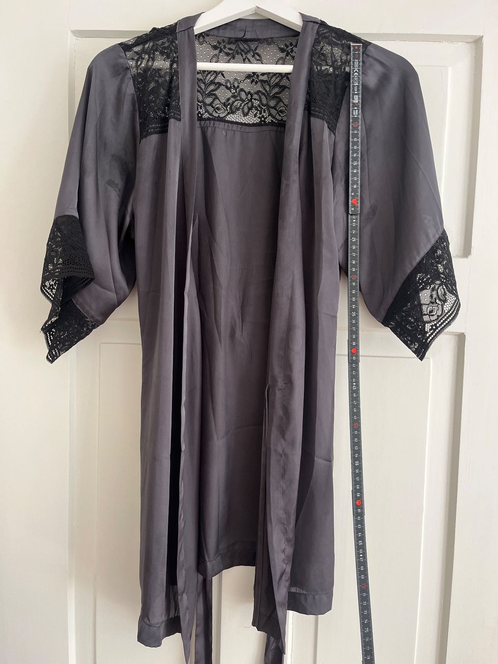 Arte internazionale: Kimono Damen mit Spitze – Usato da Zürich venduto da bretxo 3