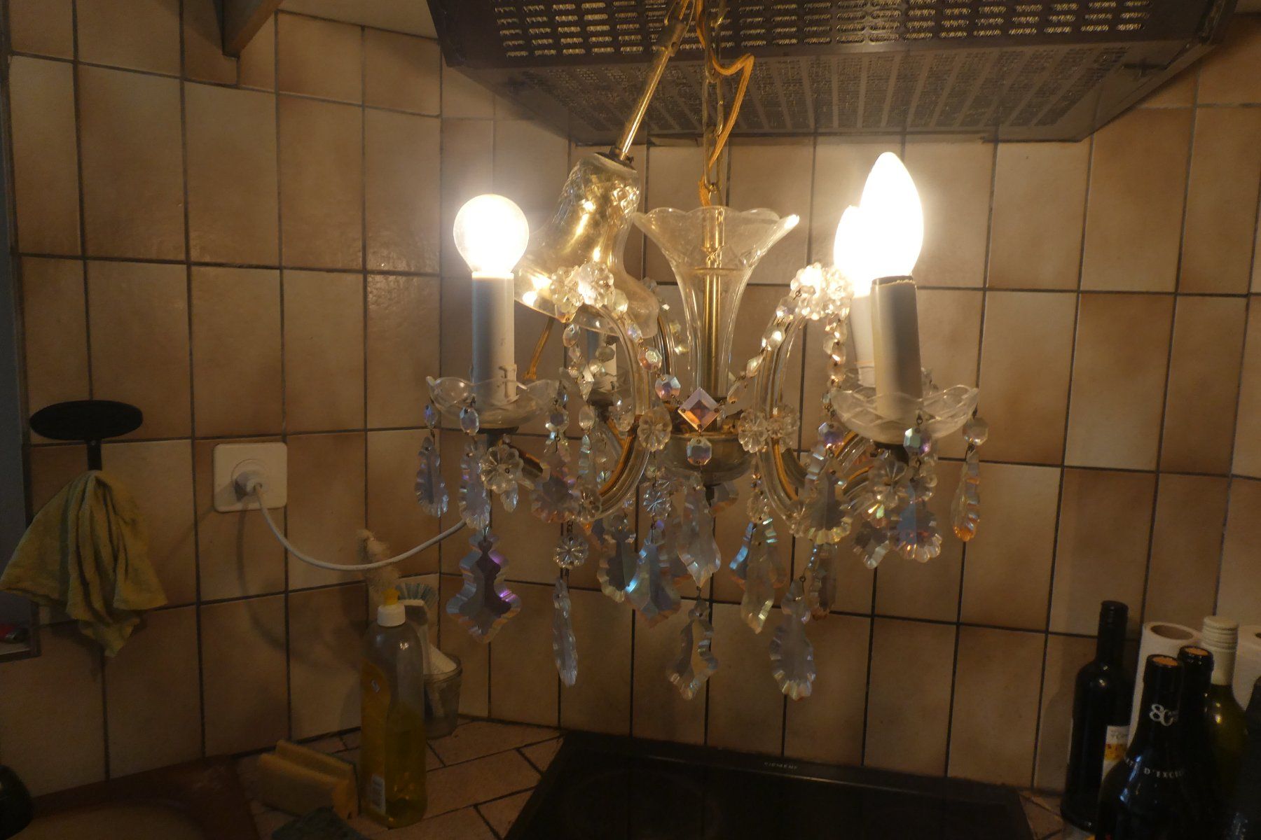 Lustres & lampes de plafonds: Jolis lustre a pampilles – D'occasion à Fontaines NE par monloisir 1
