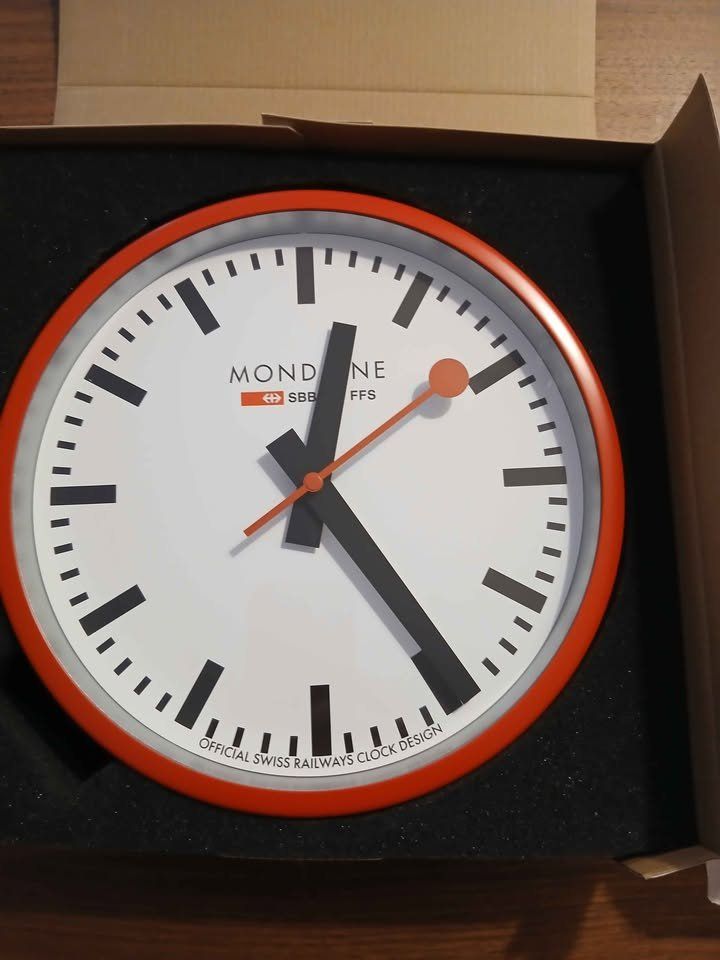 Mondaine Pendules & Horloges murales: Horloge Mondaine SBB – Neuf avec emballage d'origine à Chêne-Bourg par Gabrisca 1