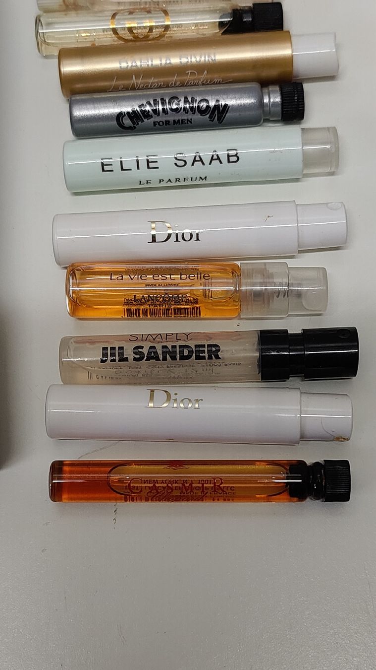 Profumi & Eau de Toilette: Lot Probier-Düfte verschiedene mit Box (L30) – Usato da Neuenhof venduto da bro_9zsg 2