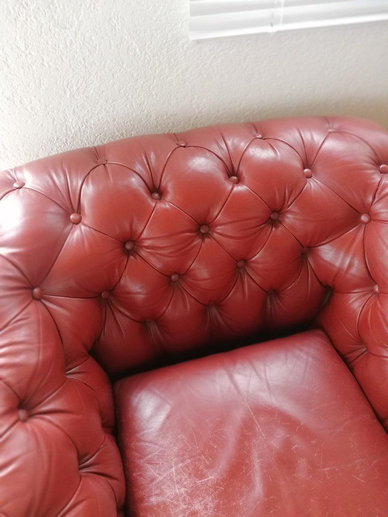 Chesterfield Divani: Chesterfield Sitzgruppe – Usato da Uster venduto da walderk 5