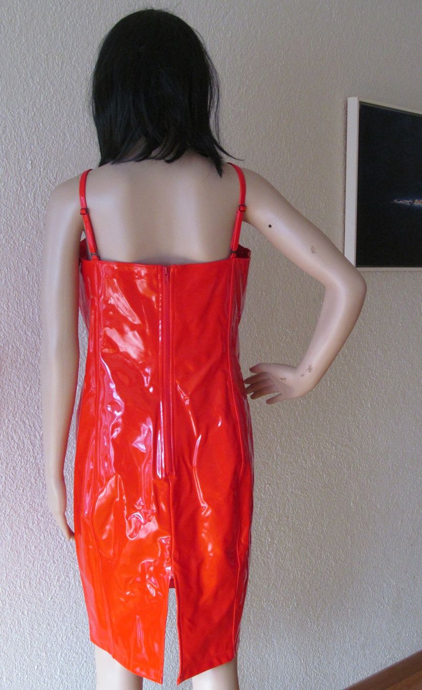 Vestiti: Rotes oversized Midi Lackkleid ca. Gr. 4XL – Usato da Münchenbuchsee venduto da lu-99 1