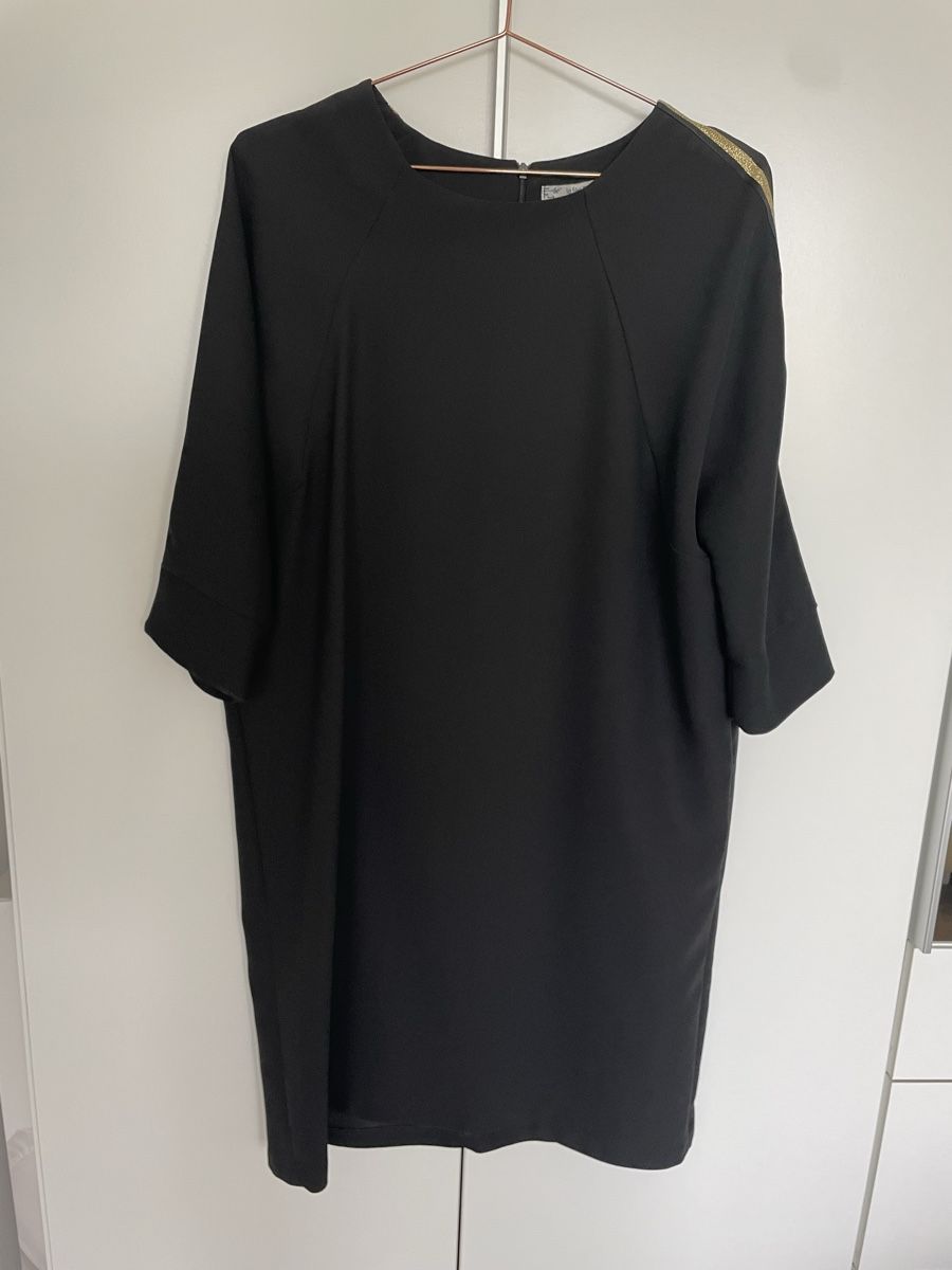 Vestiti: Black Dress with Gold Accent – Usato da Zürich venduto da as007