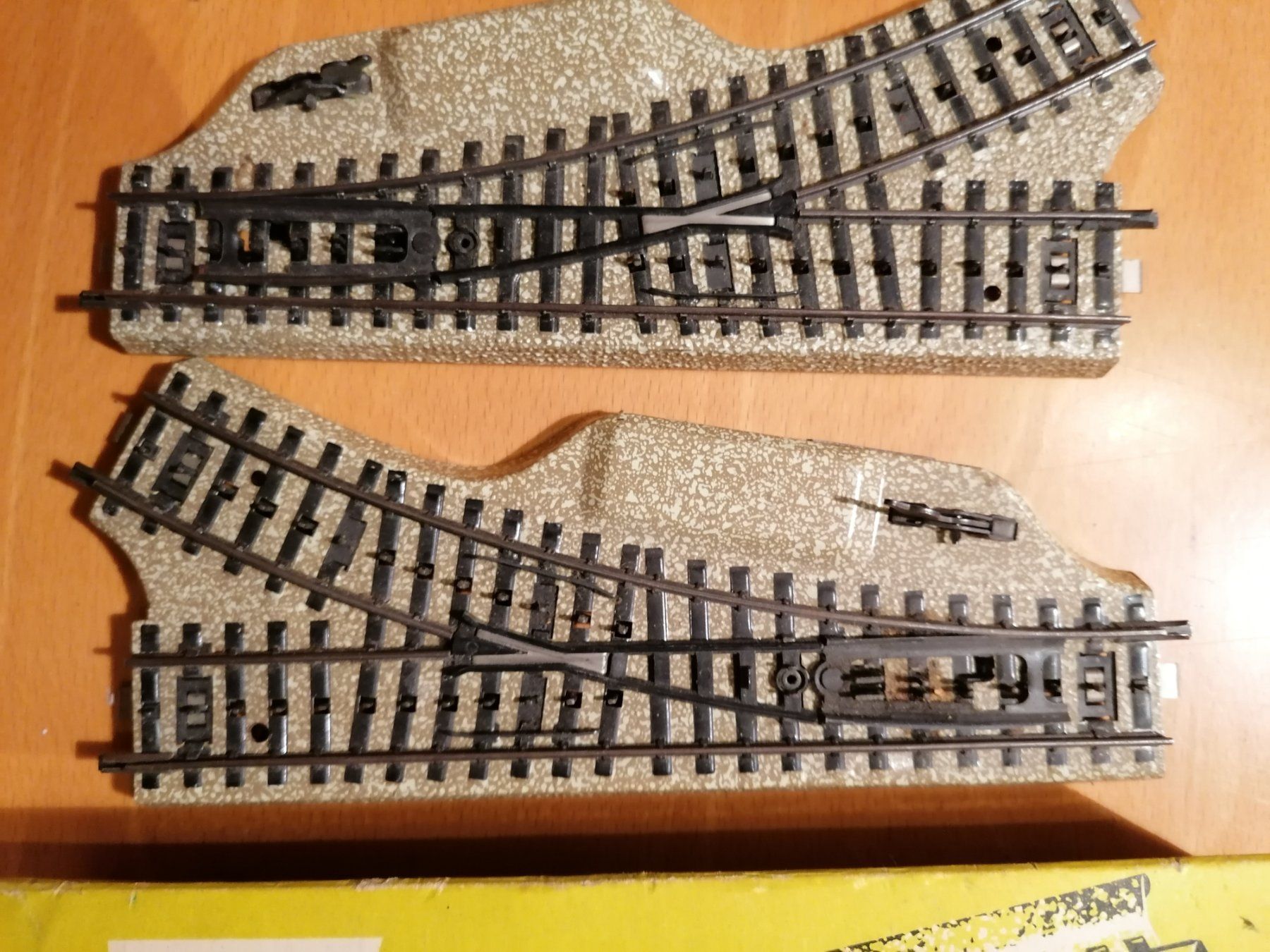 Märklin Modelleisenbahnen: Märklin M Gleis Weichenpaar 5121 – Gebraucht aus Oberbüren von Newwindy 1