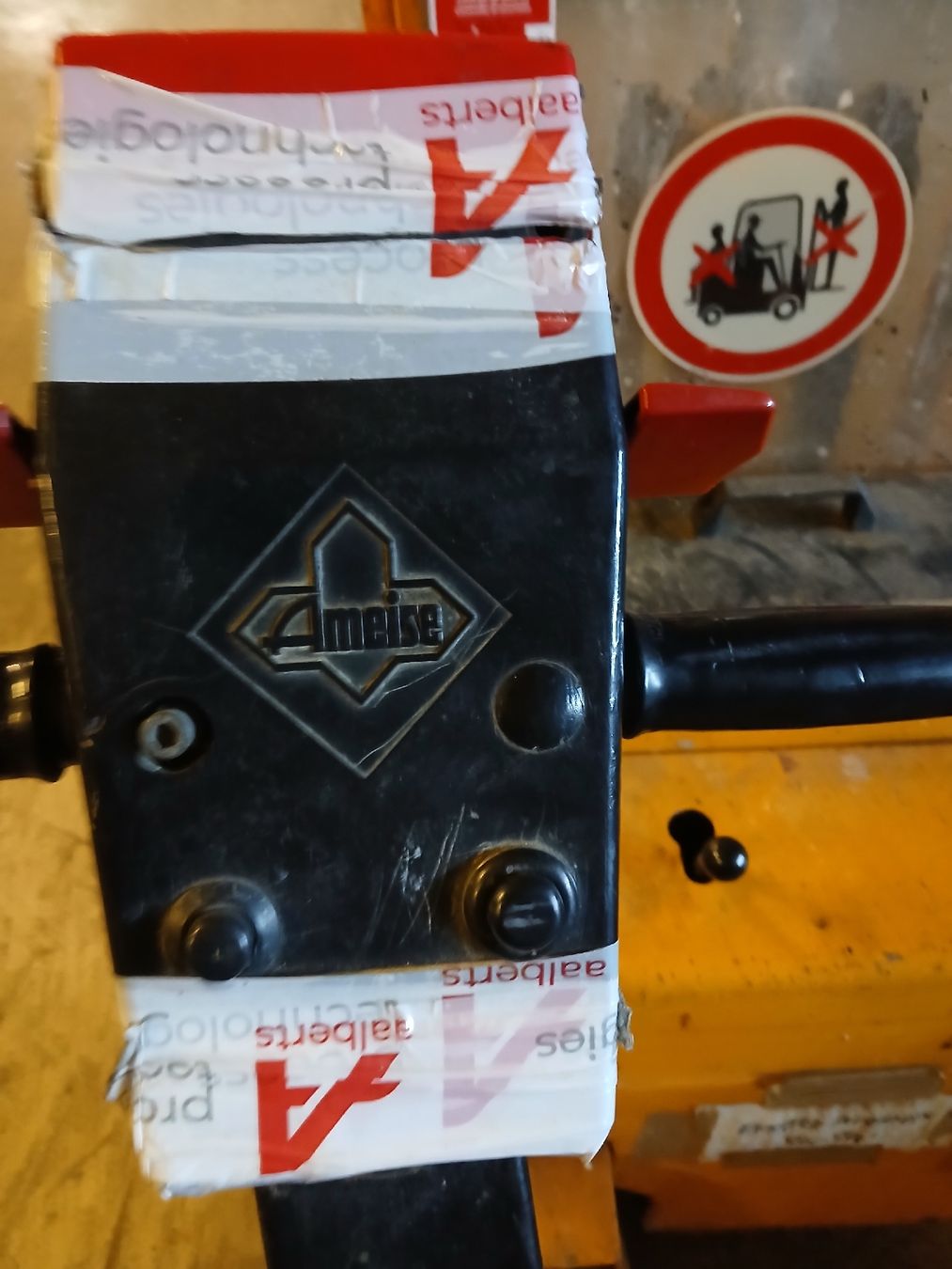 Jungheinrich Gabelstapler & Hubwagen: Elektrohubwagen Jungheinrich – Gebraucht aus Altdorf UR von cue_mf9b 6