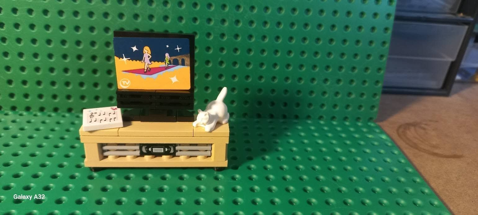 Lego Giocattoli: L'ensemble salon Lego – Usato da La tour de treme venduto da Legocreation82 3