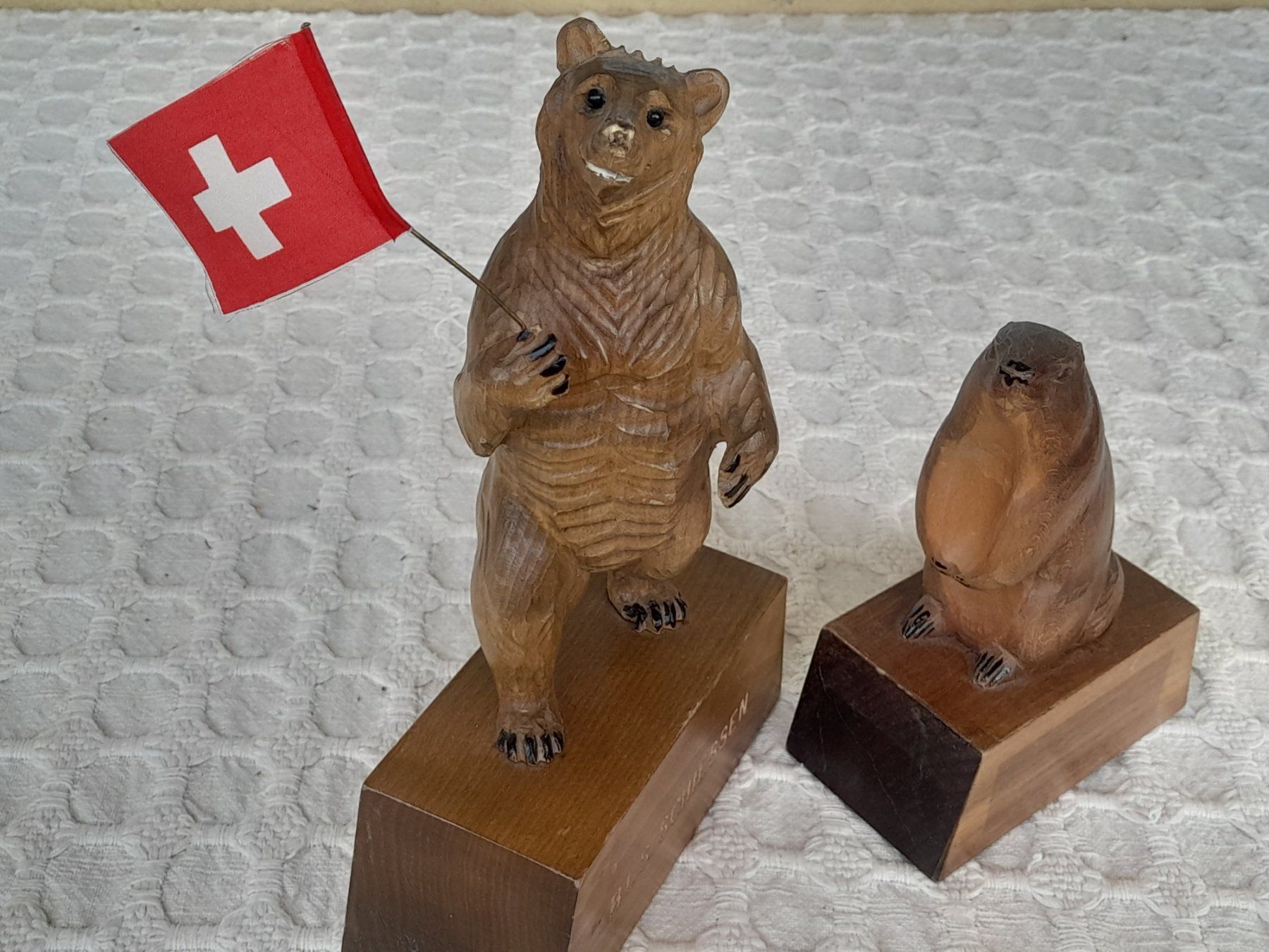 Sculptures & Statues: Brienzer Bär/Fahnenschwinger u Murmeltier – D'occasion à Thun par Treff.....e 9