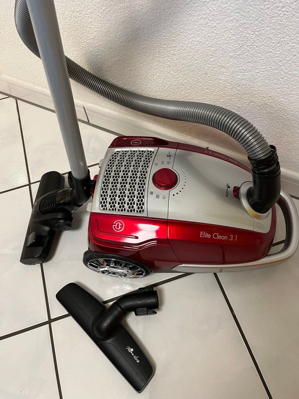 Staubsauger & Zubehör: Staubsauger Elite Clean 3.1 – Gebraucht aus Stans von emodermatt 1