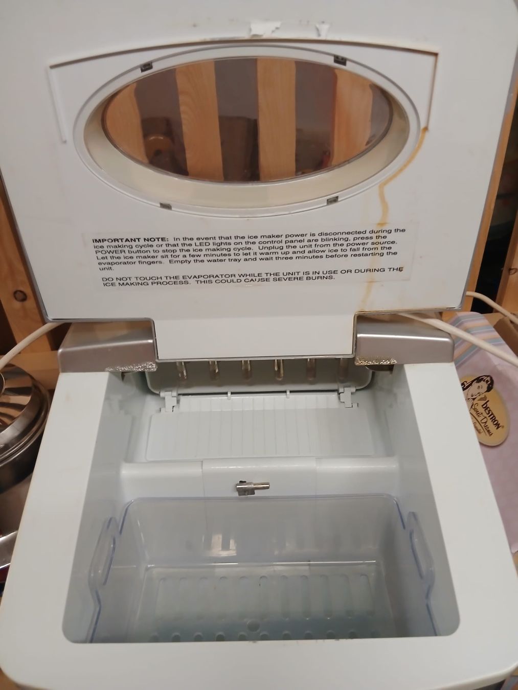 Appareils de cuisine: Eiswürfelmaschine – D'occasion à Zofingen par nit_m5sk 1
