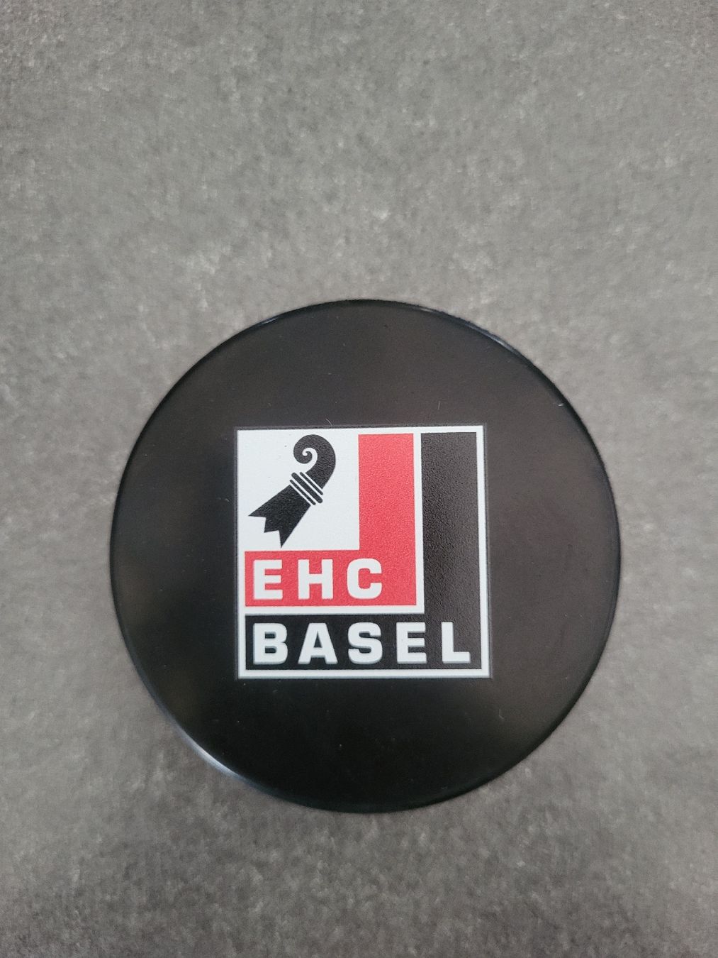 Bälle: Puck Burger King EHC Basel – Neu und originalverpackt aus Bassecourt von Mindx30