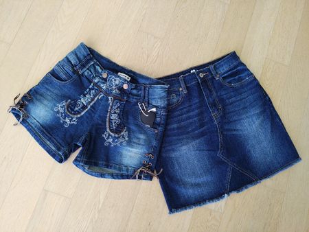 CHICORÉE Jeanswear Shorts & Jupe Size XS