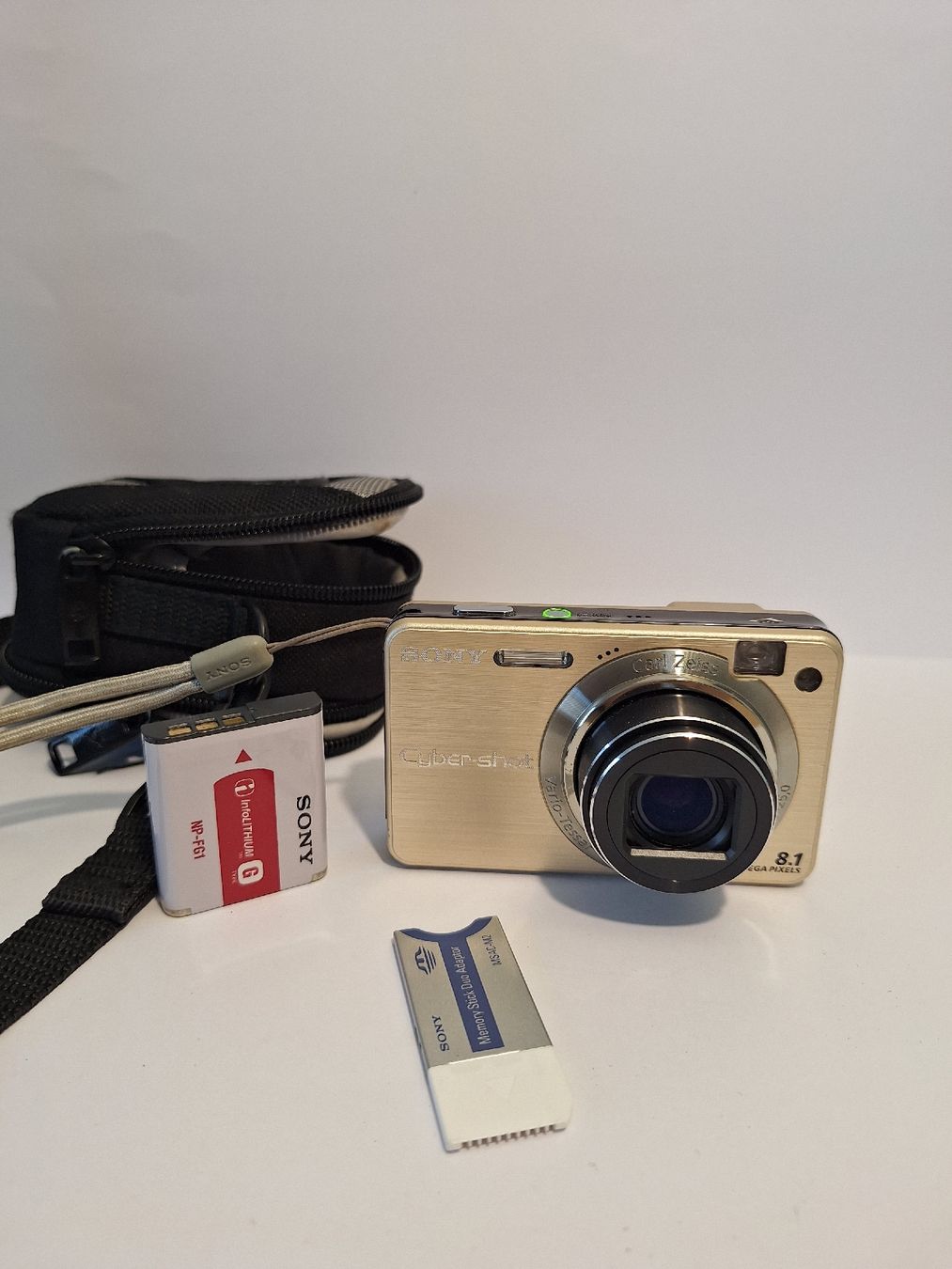 Sony Fotocamera: Sony Cybershot DSC-W150 8.1MP – Usato da Pfäffikon SZ venduto da TobyPeterson