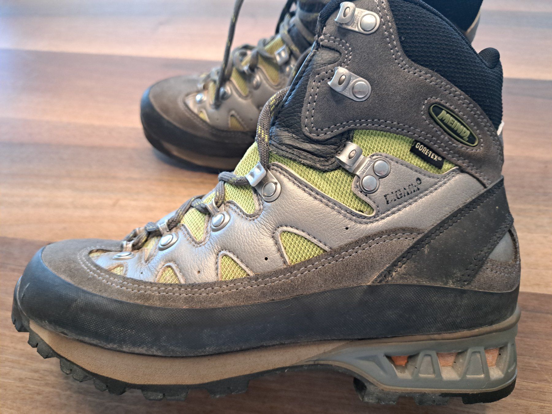Meindl Chaussures hommes: Wanderschuhe Meindl Gr. 40 – D'occasion à Baar par Bruce37 2