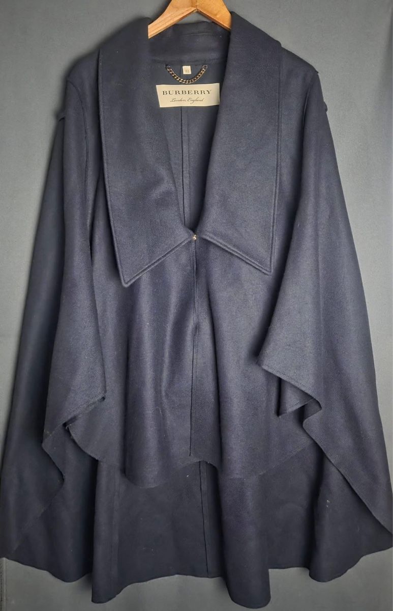 Burberry Mäntel: Burberry Wool Coat – Gebraucht aus St.Josefen von lop_lh8d 1