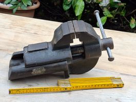 qualitativer grosser Schraubstock Baumann 8cm Backenbreite