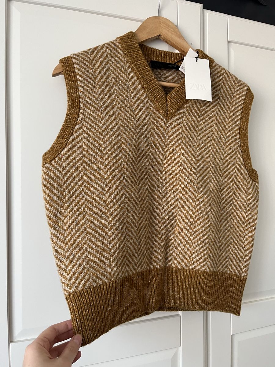 Zara Gilet & Giacche senza maniche: Aus 80% Wolle Weste – Nuovo e nell'imballaggio originale da Allschwil venduto da eyl_bb8q 2
