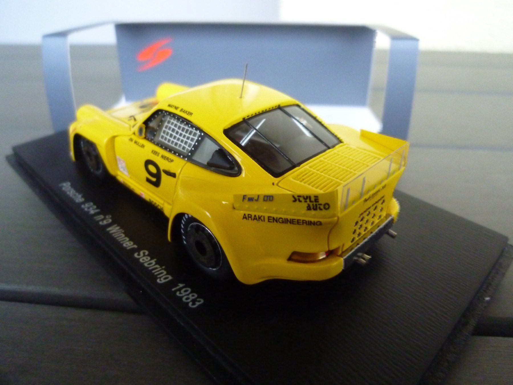 Porsche Modellautos: Porsche 934 (Winner Sebring 1983) – Neu und originalverpackt aus Flawil von Imperiosud 3