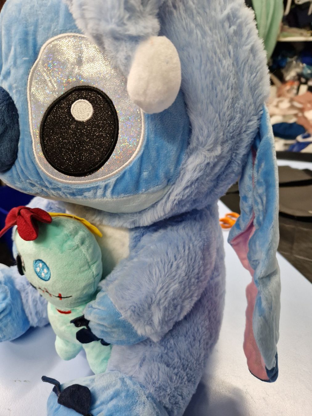 Disney Spielzeuge: Labubu Peluche Stitch doudou Monsters 50cm NEUF – Neu und originalverpackt aus St-Imier von goodber 2