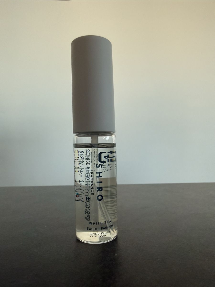 Parfums & Eau de Toilette: Shiro White tea – Neuf avec emballage d'origine à St-Sulpice VD par elo_9ghs 2