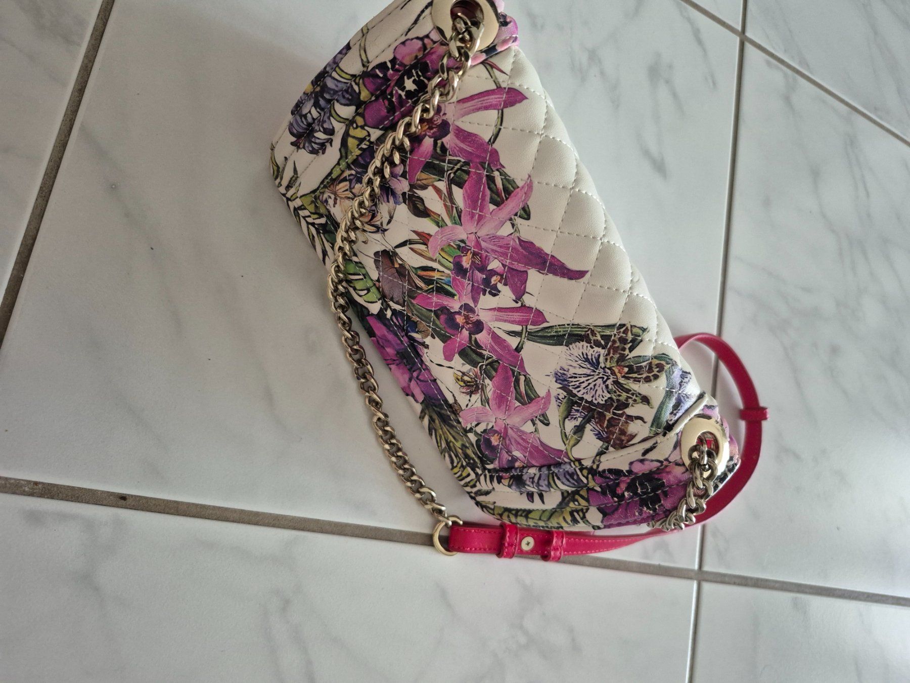 Valentino Borse da donna: Valentino Damentasche wie neu – Nuovo (secondo la descrizione) da BASSERSDORF venduto da Bianca0916 4
