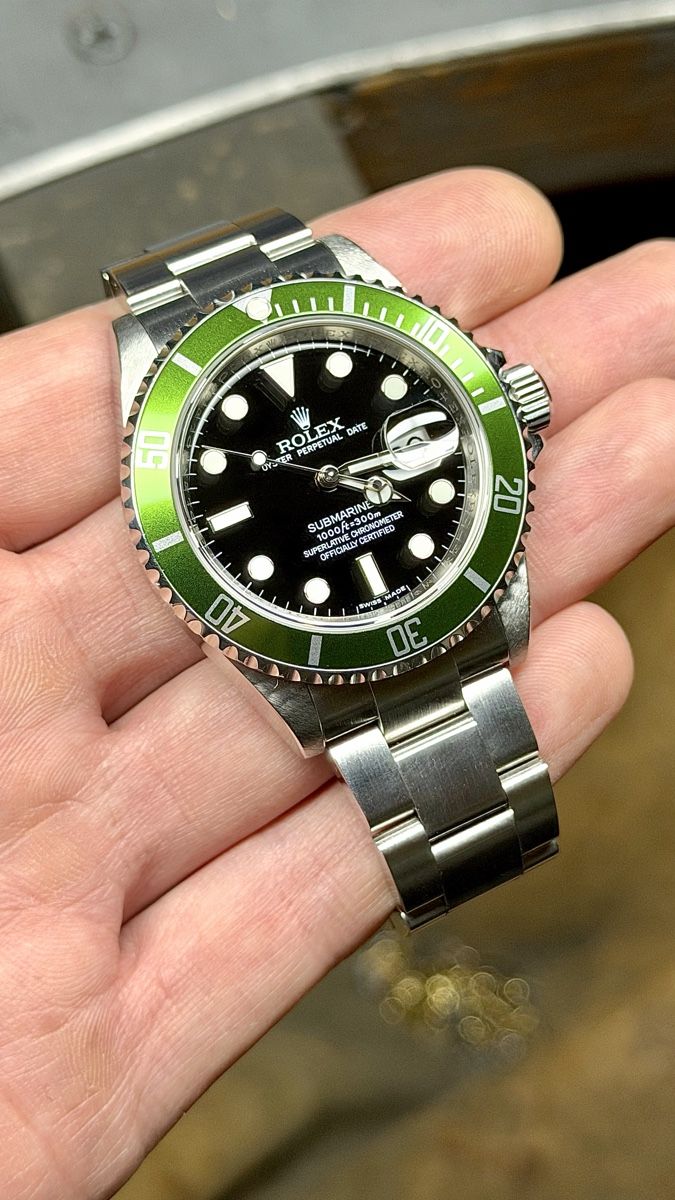 Rolex Orologi: Rolex Submariner Date Kermit Full Set – Usato da Nyon venduto da Lunas_Watches