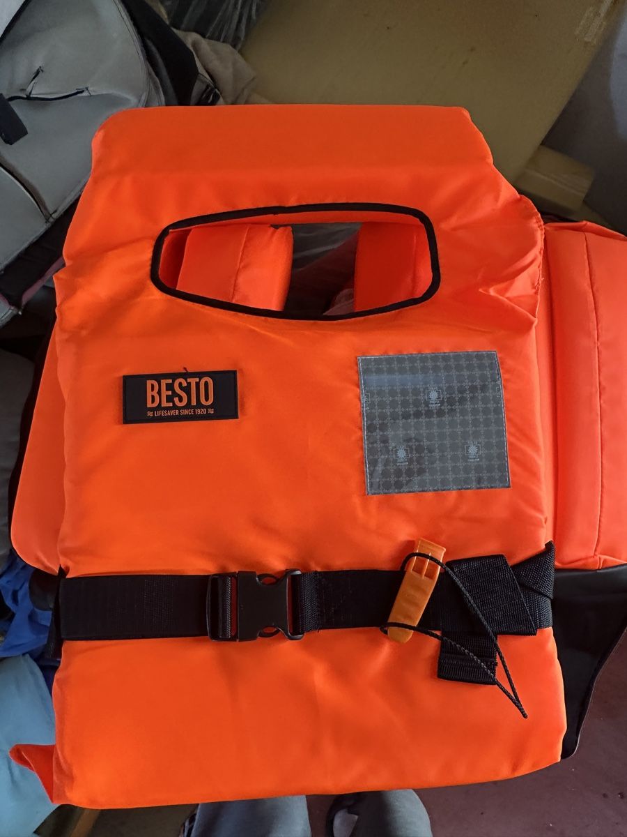 Giubbotti di salvataggio: Rettungswesten / Schwimmwesten – Nuovo e nell'imballaggio originale da Uttwil venduto da rudi30de 6