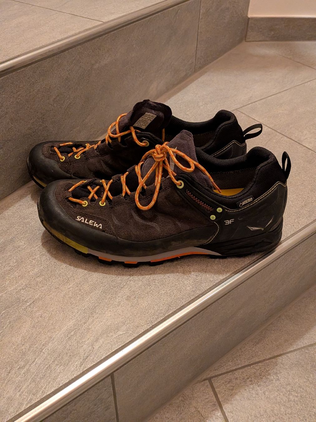 Salewa Chaussures hommes: Salewa Wanderschuh 44.5 – D'occasion à Maur par Menalda89 2