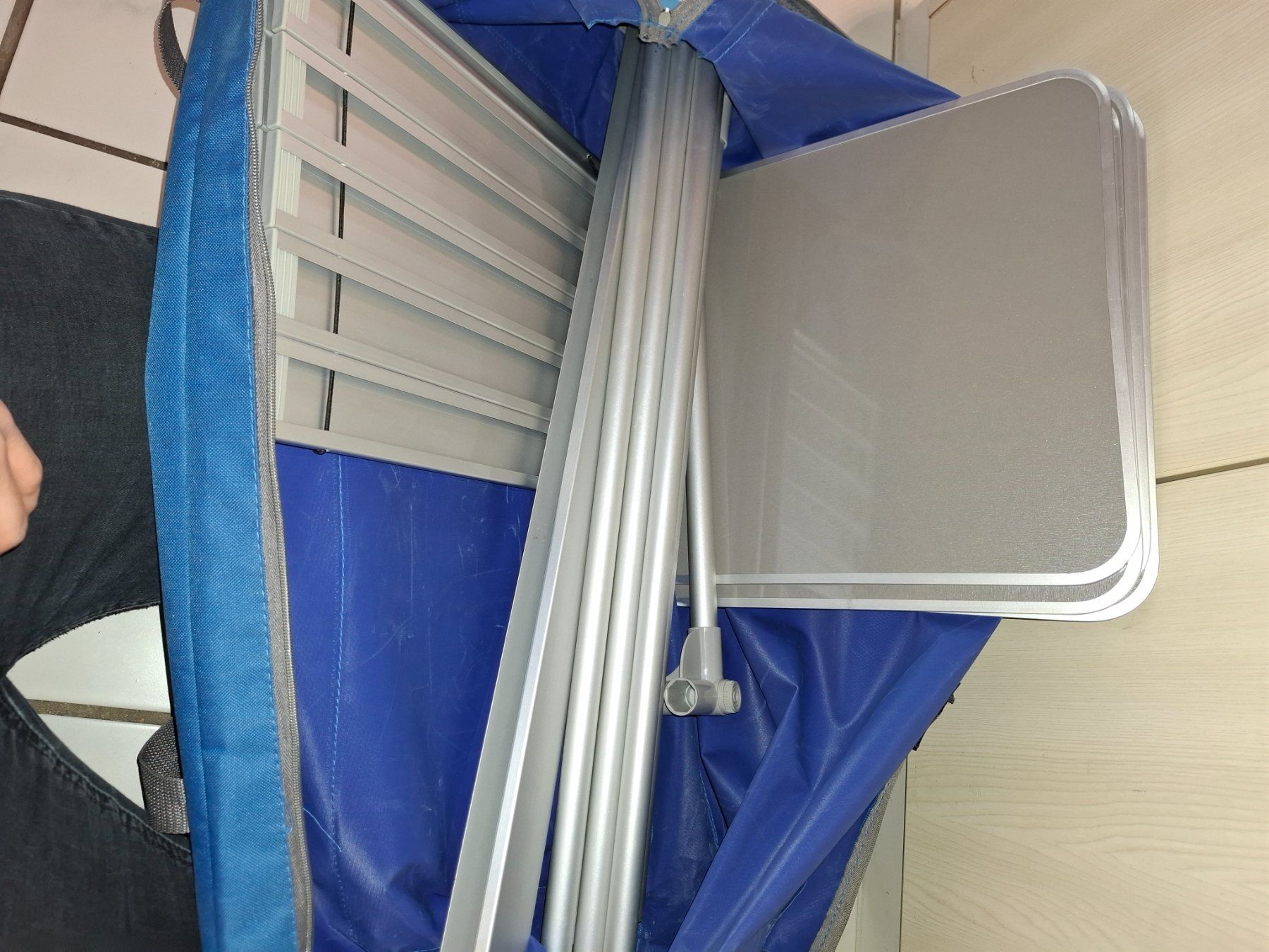 Cucine complete: Berger Küchenbox blau 4-Fächer – Usato da Domat/Ems venduto da Buendnerin_92 2